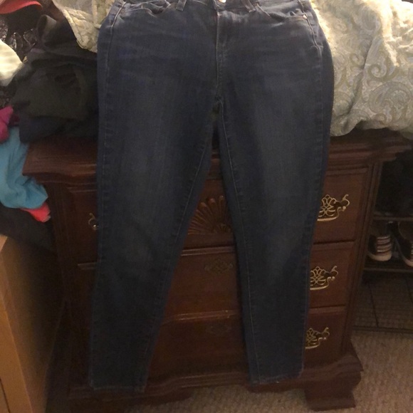 Jeans - Picture 2 of 2